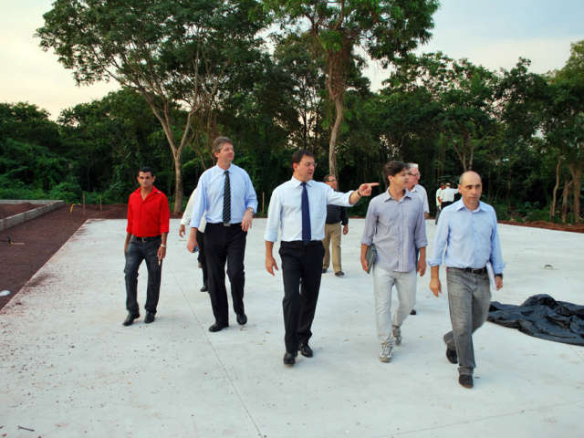  Pra&ccedil;a de 32 mil metros quadrados ser&aacute; inaugurada em maio em Corumb&aacute;