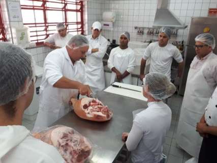 Curso que te ensina a cortar carne abre inscrições em Campo Grande 