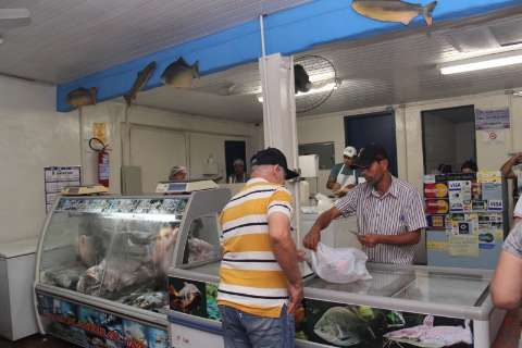 Peixe de R$ 6,50 o kg é opção mais barata para o almoço da sexta-feira