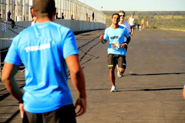 Maratona de revezamento ser&aacute; realizada em junho no Aut&oacute;dromo da Capital  