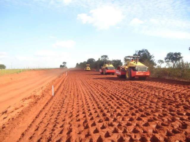  Pavimenta&ccedil;&atilde;o de 440 quil&ocirc;metros beneficia norte e leste do Estado