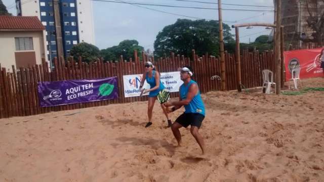 Campo-grandenses prontos para desafio de beach tennis em Cambori&uacute;
