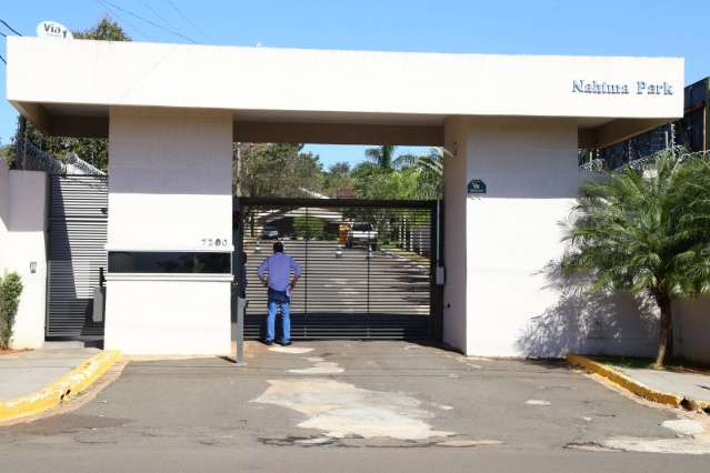 De quem &eacute; a rua? Em dois cantos da cidade, vias s&atilde;o &lsquo;privatizadas&rsquo;