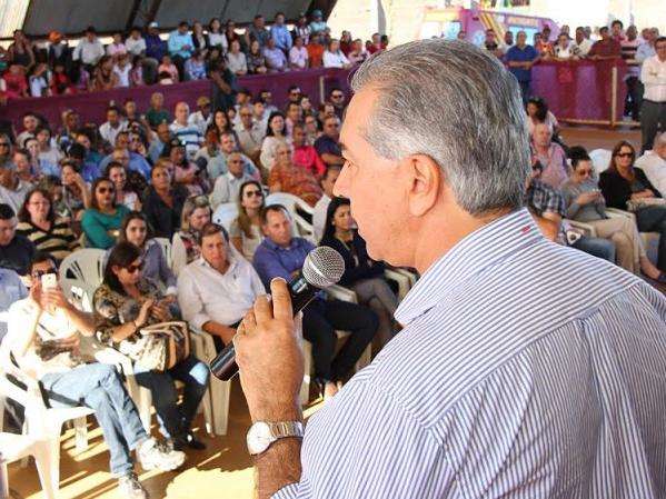 Reinaldo visita Navira&iacute; e lan&ccedil;a pacote de R$ 38 milh&otilde;es em obras