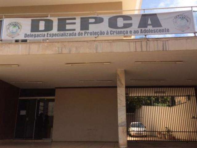 Jovem ser&aacute; indiciado por estupro ap&oacute;s ter filho com namorada de 13 anos