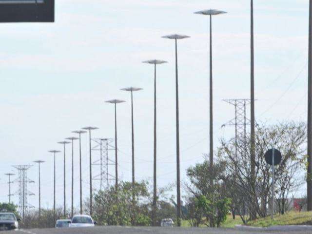 Prefeitura adere a licitação milionária para compra de lâmpadas de LED