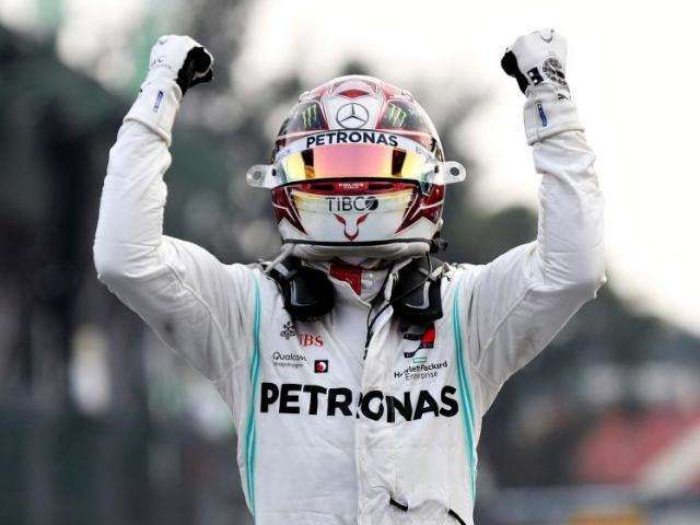 Hamilton vence GP do M&eacute;xico, mas Bottas adia t&iacute;tulo do companheiro de equipe