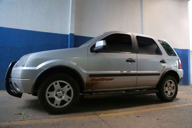 Av&ocirc; &eacute; agredido e tem carro roubado pelo neto de 15 anos no Universit&aacute;rio