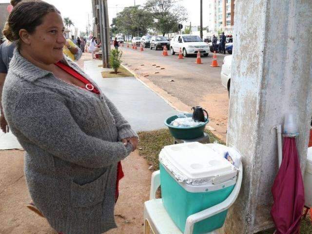 Ambulantes aproveitam movimento da Caravana para incrementar renda