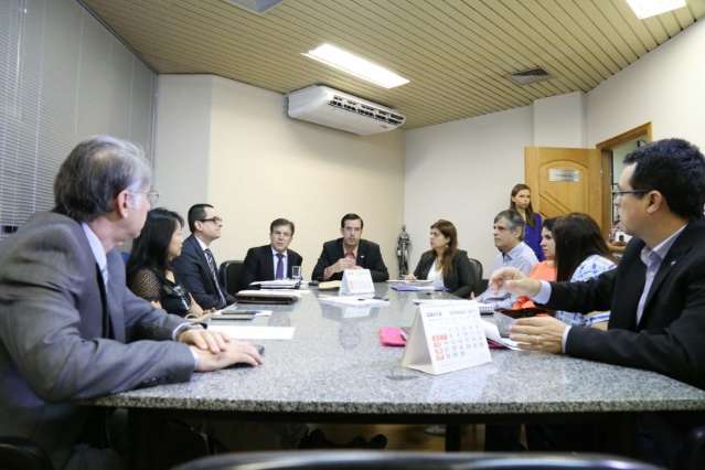 Ap&oacute;s esc&acirc;ndalo, poderes apostam em controladorias contra fraudes 