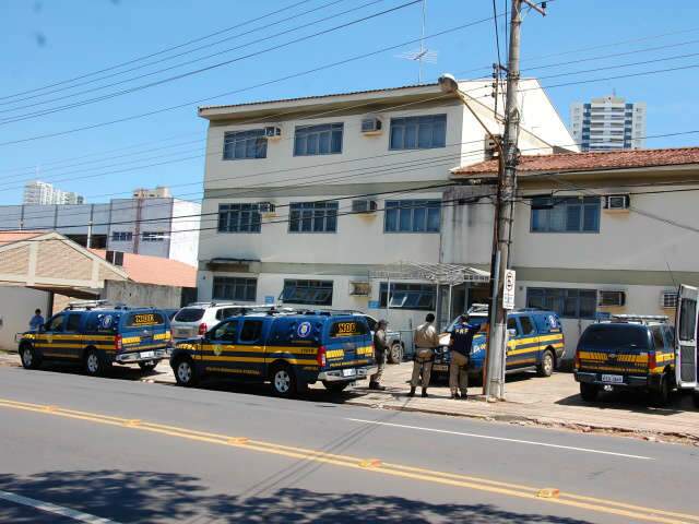  Policial da PRE que estava foragido se apresentou em Dourados