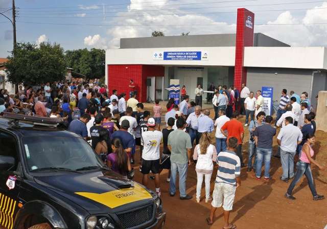 Prefeito entrega amanh&atilde; cinco obras e nova ilumina&ccedil;&atilde;o da Avenida Brasil