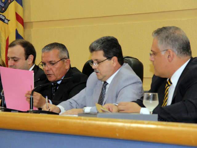  Vereadores aprovam projeto para homenagear mais de 40 advogados