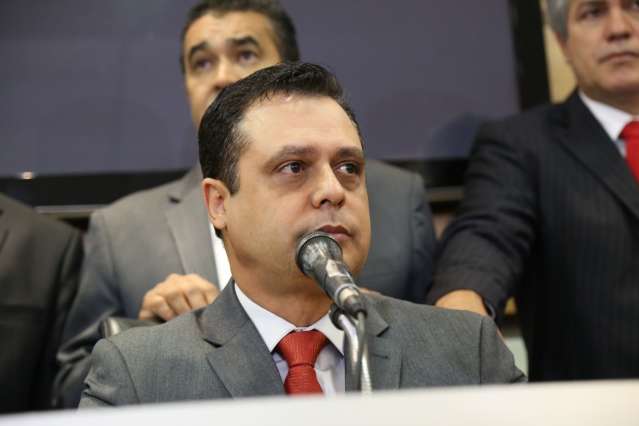 A&ccedil;&atilde;o do MPE vira &quot;muni&ccedil;&atilde;o&quot; para vereadores criticarem Alcides Bernal