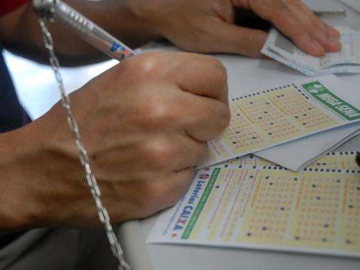 Mega da Virada paga hoje R$ 280 milh&otilde;es, o maior pr&ecirc;mio da hist&oacute;ria