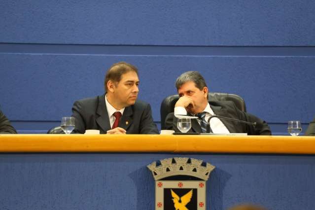 Presidente diz que espera manter &quot;paz e harmonia&quot; com prefeito at&eacute; fim do ano
