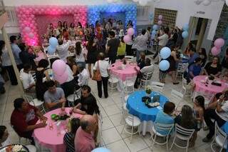 A festa feita para 130 pessoas teve o tom intimista.(Foto: Marcelo Victor)