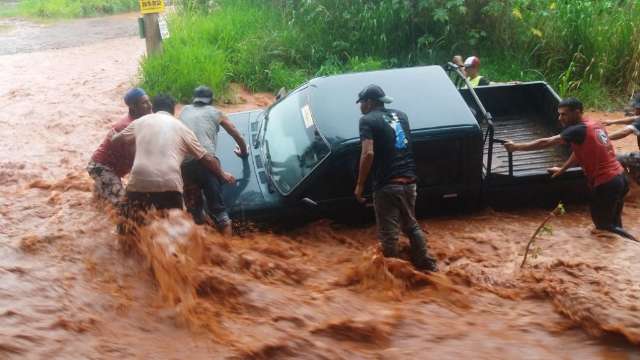 Prefeitura anuncia a&ccedil;&atilde;o emergencial na Ch&aacute;cara dos Poderes e no Noroeste