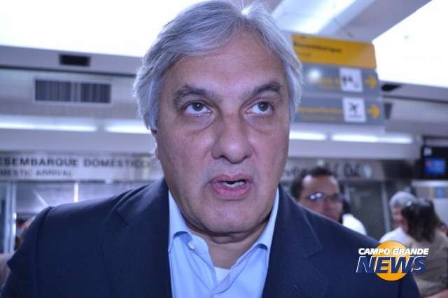 Delc&iacute;dio se encontra com Dilma nesta sexta para decidir alian&ccedil;a com PSDB 