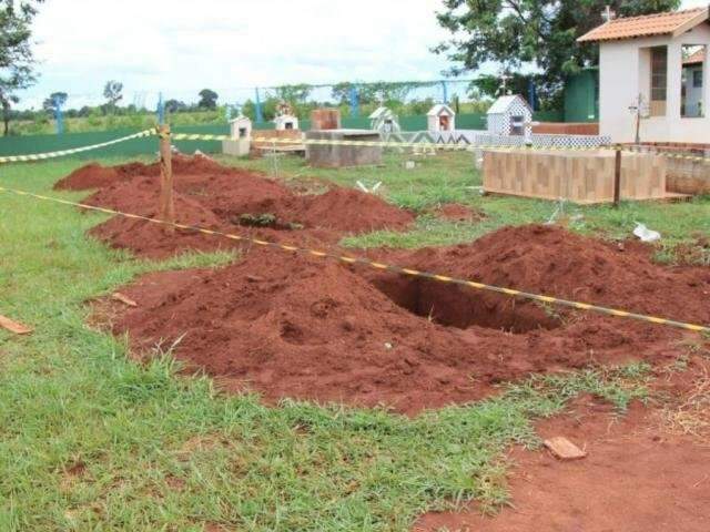 Dois dias depois, corpo furtado de cemit&eacute;rio &eacute; encontrado na Capital