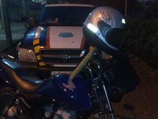 Motociclista foi preso após denúncia no disque drogas. (Foto: Divulgação)