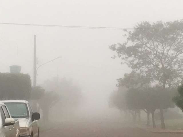 Queda na temperatura intensifica neblina em cidades da regi&atilde;o sul