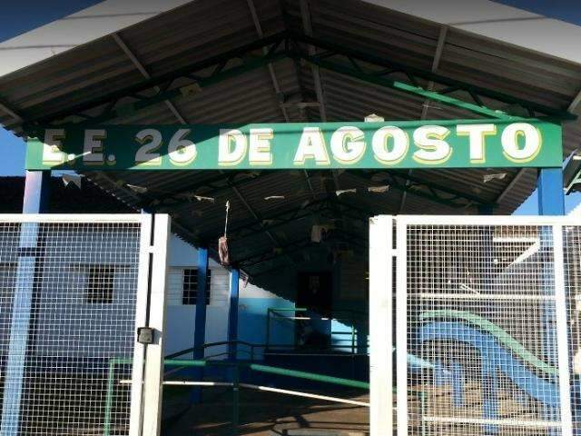 Tr&ecirc;s escolas de MS adotam modalidade &quot;a dist&acirc;ncia&quot; para alunos do Ensino M&eacute;dio