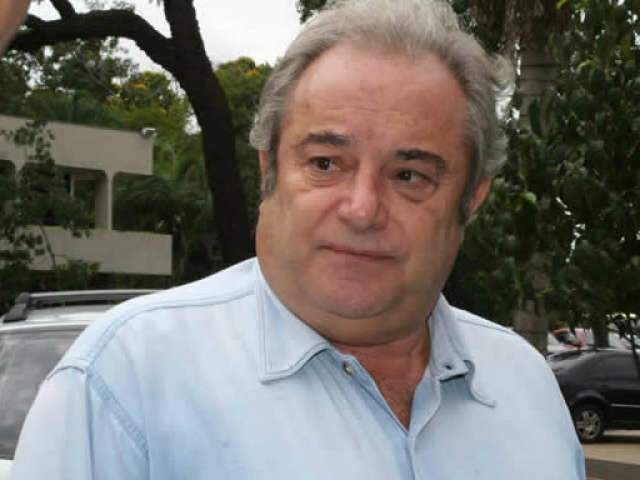  Sa&iacute;da de Marisa transforma em senador dono de frigor&iacute;fico  