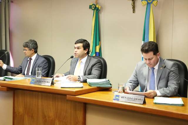 Deputados j&aacute; podem apresentar emendas ao or&ccedil;amento de 2018