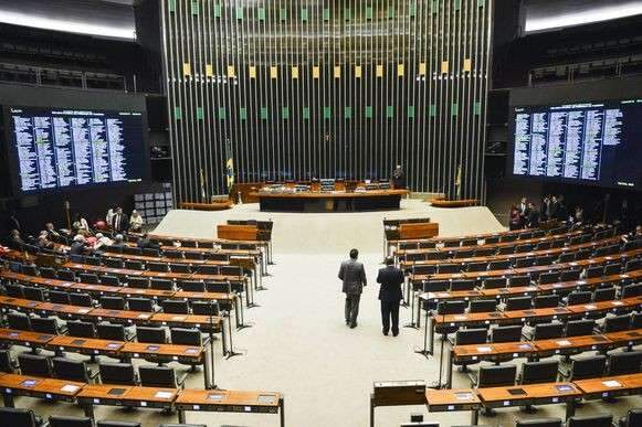 Bancada de MS come&ccedil;a a chegar na sess&atilde;o que discute impeachment