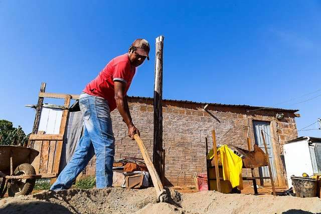 Pais de periferia: da vida dif&iacute;cil &agrave; busca de dias melhores para os filhos