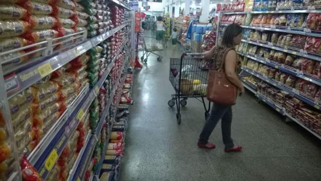 Pre&ccedil;o da cesta b&aacute;sica sobe quase 4% em novembro, mostra Procon