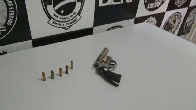 Trio &eacute; preso suspeito de roubos e de planejar assalto a dono de garagem