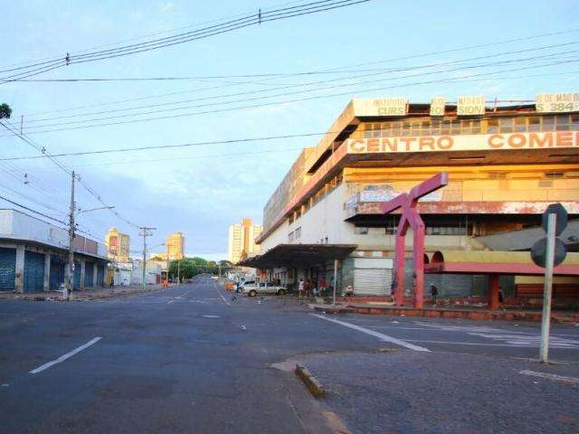 Homem &eacute; atacado pelas costas e esfaqueado na Bar&atilde;o do Rio Branco 