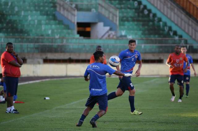 Sete de Dourados tenta sua 1&deg; vit&oacute;ria na s&eacute;rie D contra o Luzi&acirc;nia