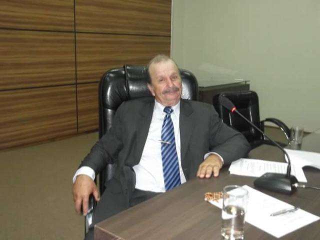 Suplente de vereador morre em acidente envolvendo carro e &ocirc;nibus