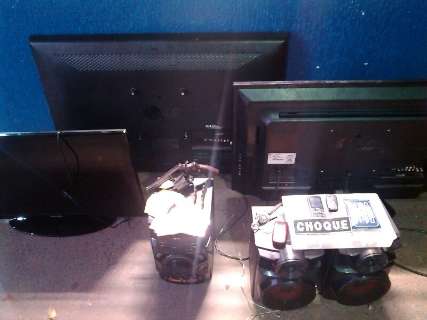 Busca por carro roubado leva pol&iacute;cia at&eacute; &ldquo;dep&oacute;sito do crime&rdquo; na Capital