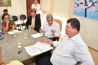 Negociação entre André e Fetems não evolui e 2011 pode começar sem aulas Negociação entre André e Fetems não evolui e 2011 pode começar sem aulas