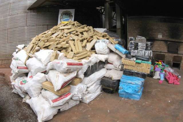 Integra&ccedil;&atilde;o entre pol&iacute;cias resulta em 14 toneladas de drogas incineradas 