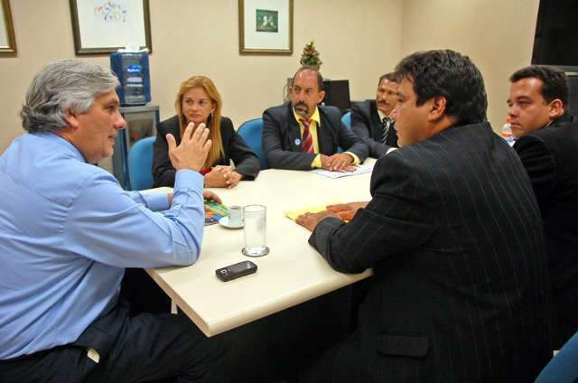  Delc&iacute;dio discute projetos para Sonora, Sidrol&acirc;ndia, Murtinho e Miranda