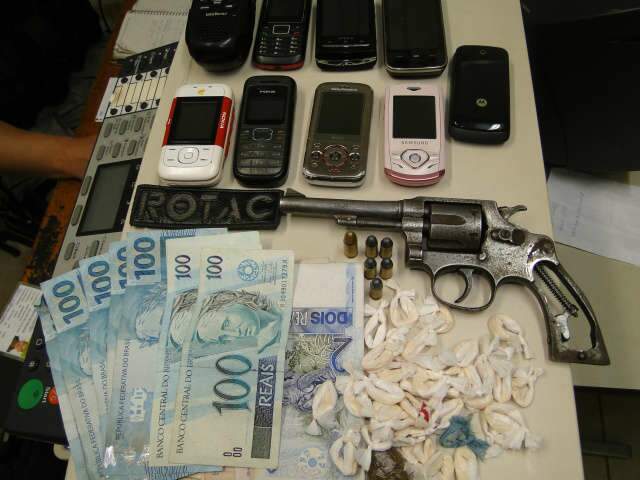  Cigcoe apreende tr&ecirc;s adolescentes e um jovem de 18 anos por roubo de carro