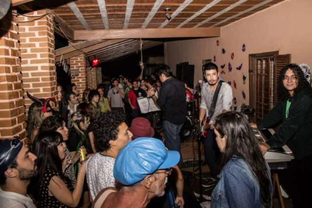 Guimar&atilde;es Rosa inspira festa mensal em ch&aacute;cara, com rock e sem frescura 