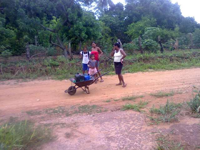 Sem &aacute;gua, ind&iacute;genas fazem servidores da Sesai ref&eacute;ns em Aquidauana