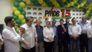 Ulisses Rocha ao microfone durante convenção do PMDB em Campo Grande (Foto: Luana Rodrigues)