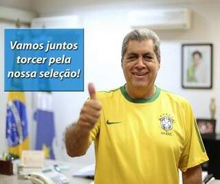 Puccinelli postou no Facebook foto em que está trajando camiseta verde e amarela do Brasil