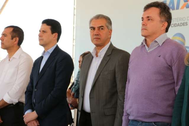Reinaldo revoga vistoria obrigat&oacute;ria para ve&iacute;culos com mais de 5 anos