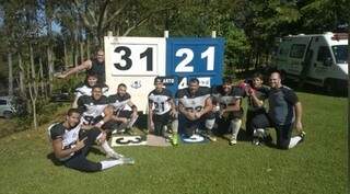 Jogadores do Campo Grande Gravediggers diante do placar do jogo com o Botafogo Challengers, de Ribeirão Preto, que valeu a vaga na final do dia 12 (Foto: Divulgação)
