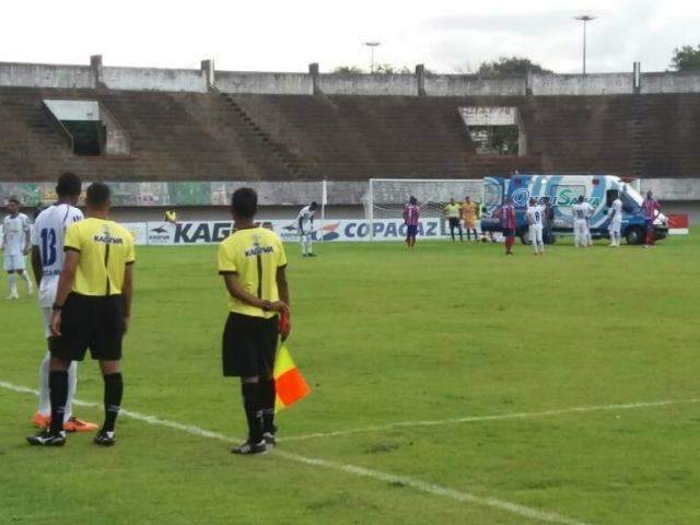 Sem torcida mas com duas viradas no placar, Uni&atilde;o/ABC vence o Costa Rica