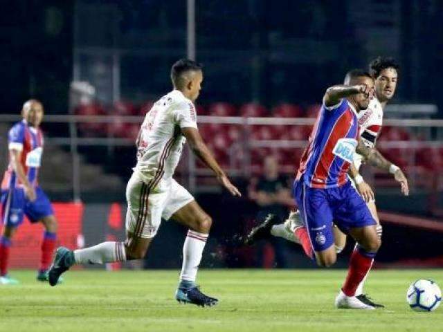 Bahia faz 1 a 0 no S&atilde;o Paulo e ganha vantagem na disputa pelas oitavas 