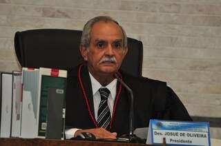 Josué de Oliveira assume segundo mandato no TRE-MS, para o biênio 2013/2015 (Foto: João Garrigó)